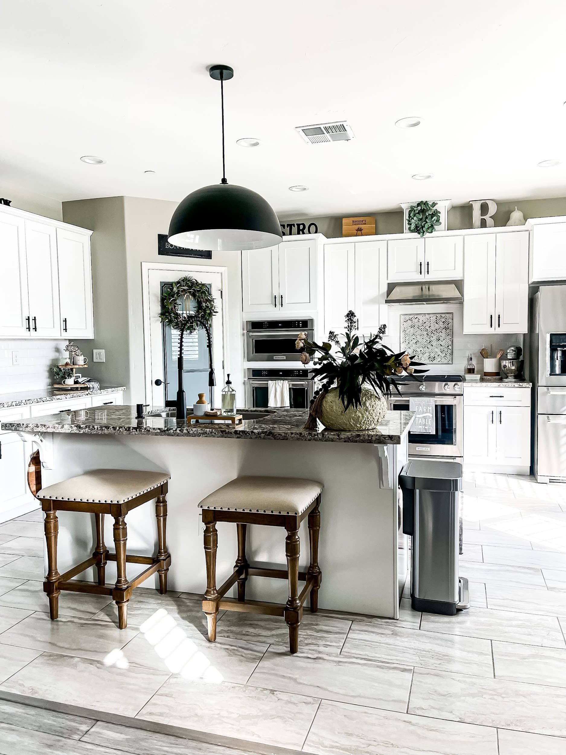 Modern Black Pendant Light