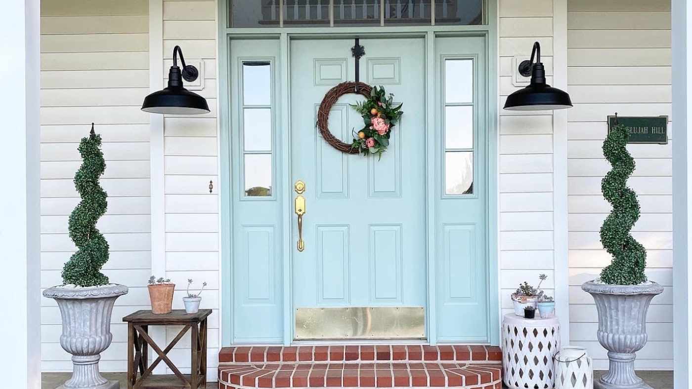 Creating a Cozy Ambiance with Rustic Outdoor Lighting