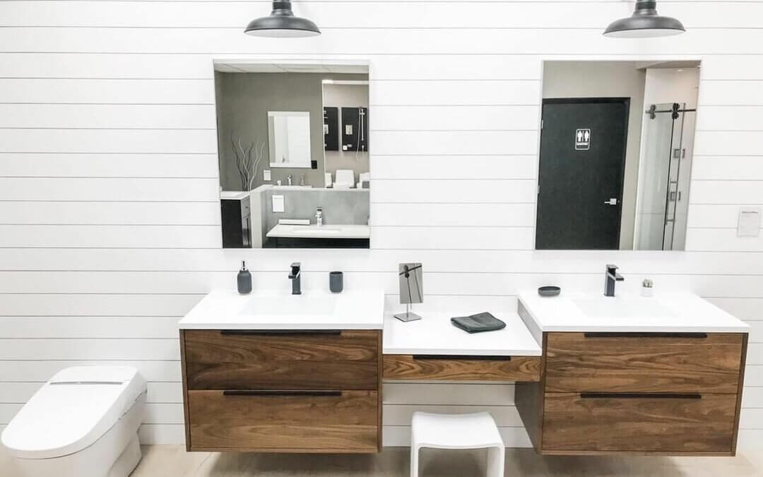 Essential Buying Tips for Bathroom Lights Over Mirrors