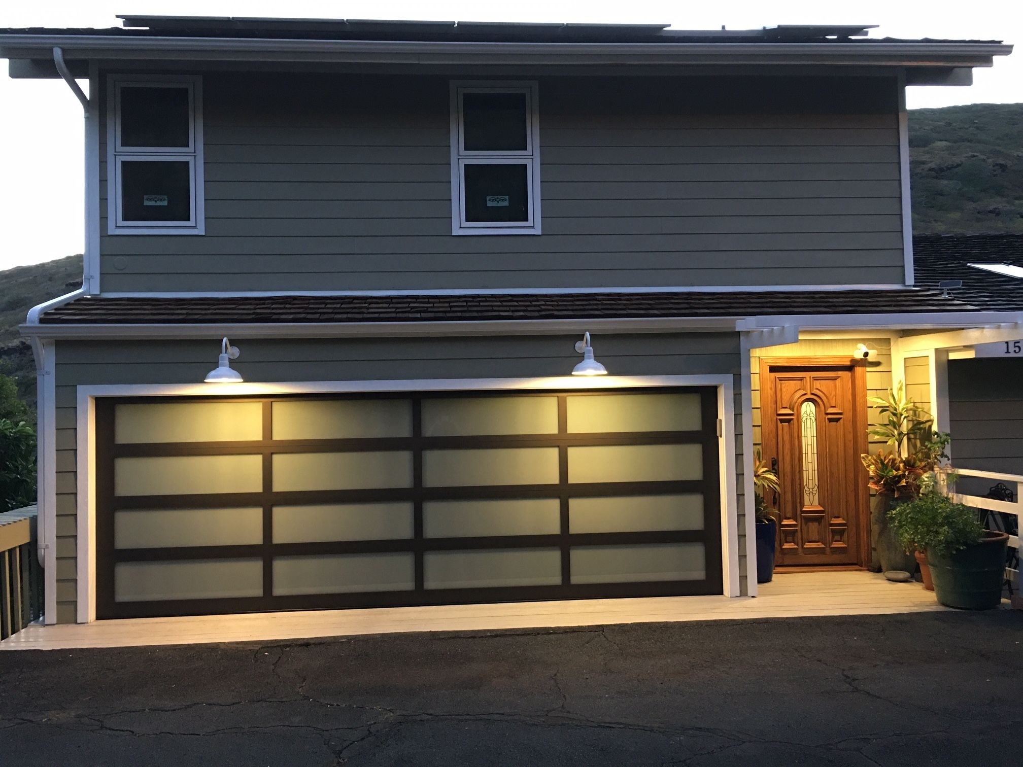 Garage entrance store lights