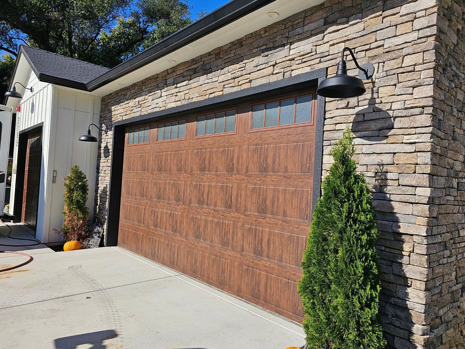 Gardena Gooseneck Garage Light