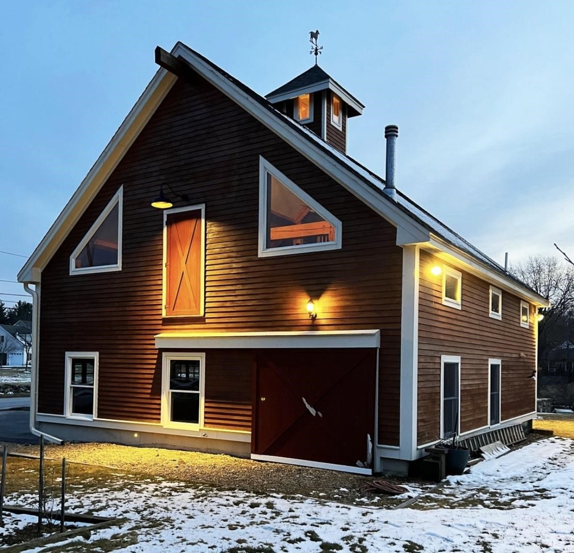 The Gardena Outdoor Barn Light