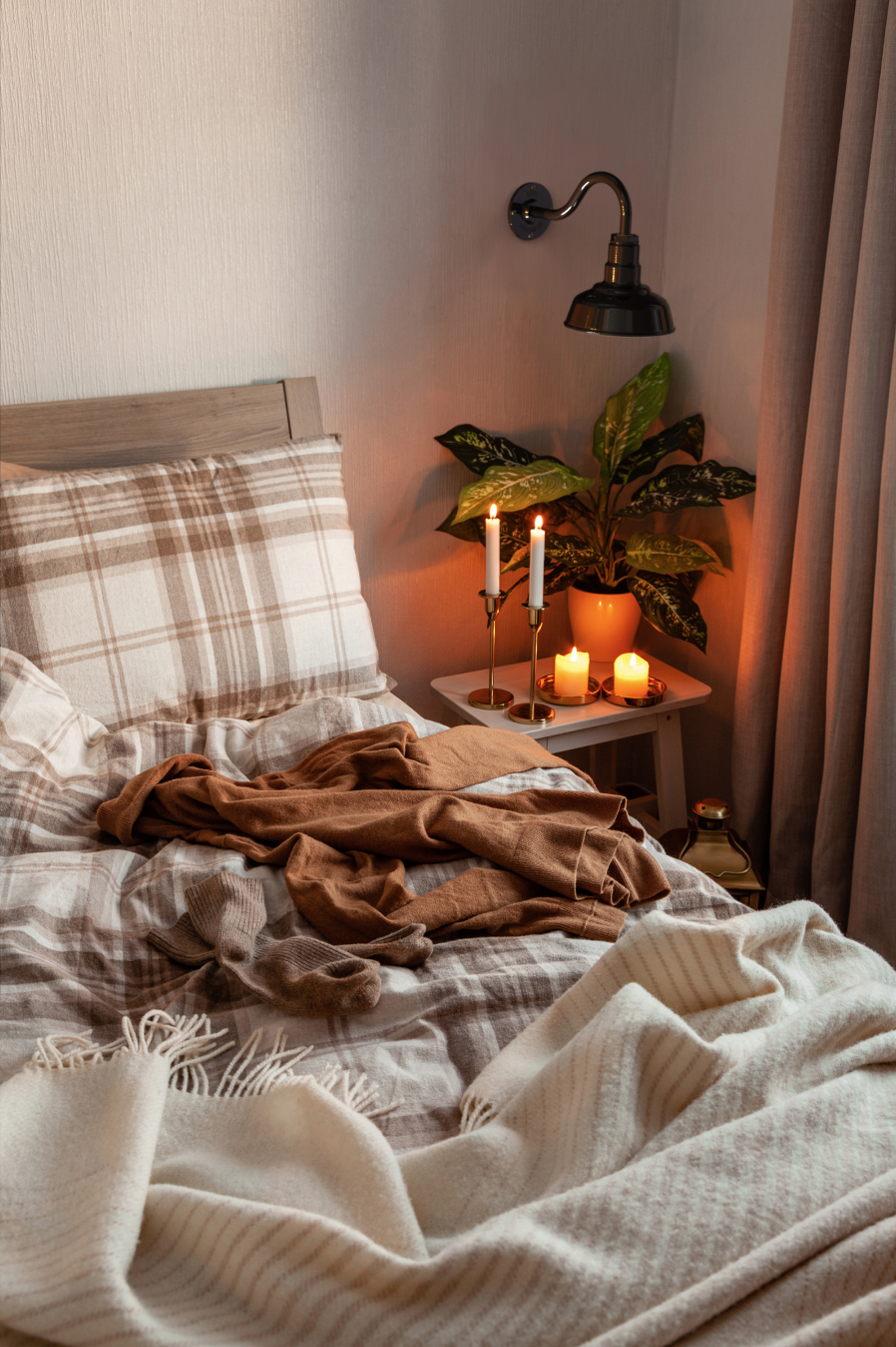 The Hawthorne LED compatible wall light