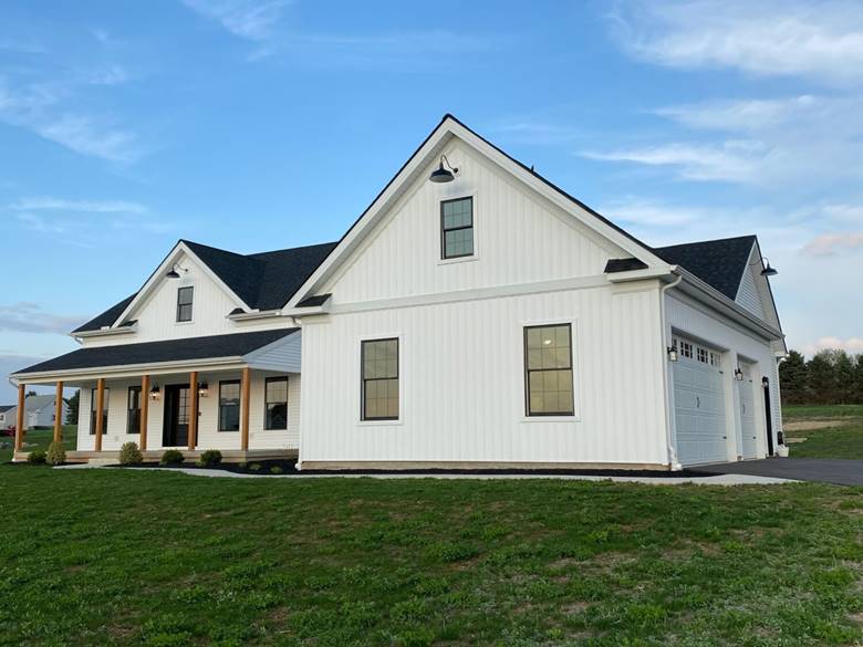 The Redondo Wall Sconce