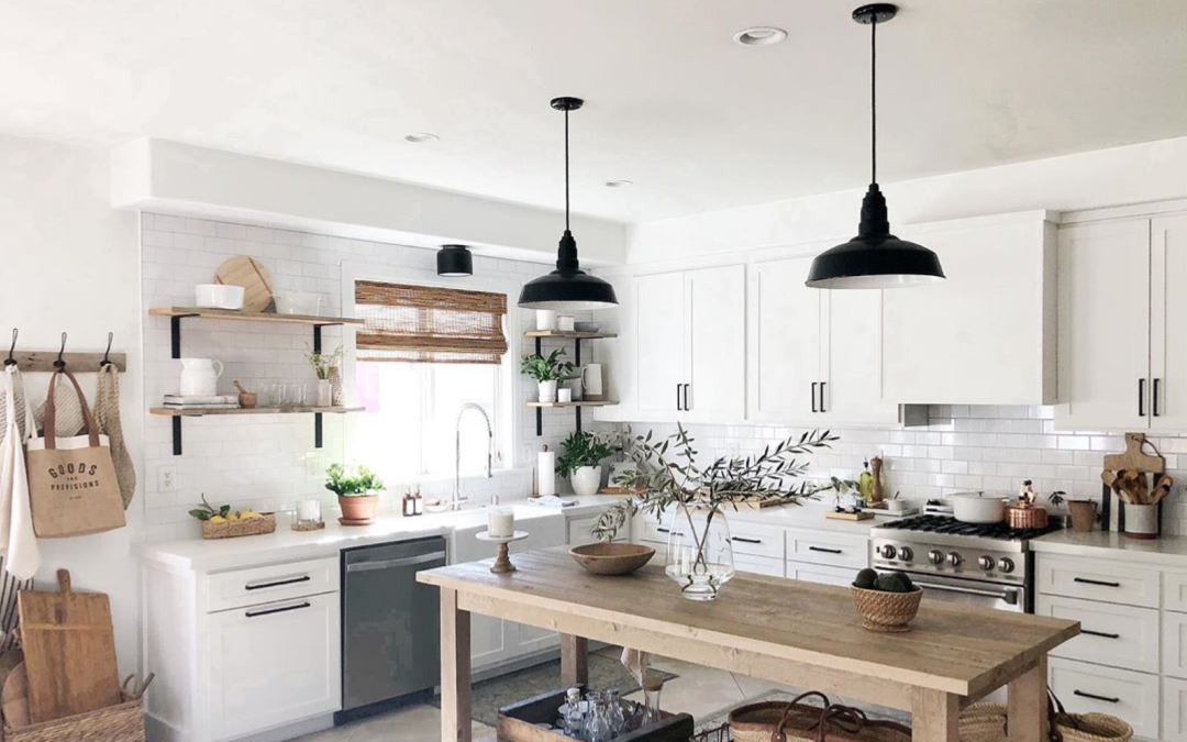 The Top Farmhouse Light Fixtures for Homes in 2026